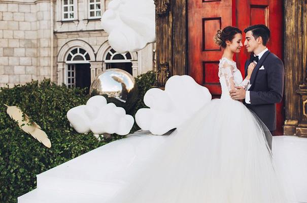 wedding-photos-follow-me-to-couple-murad-osmann-natalia-zakharova-2.jpg