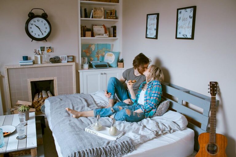 5 idej za valentinovo, ki niso kino in večerja